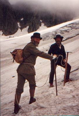 Chris Bonington et Jean Franck Charlet sur les Nantillons
